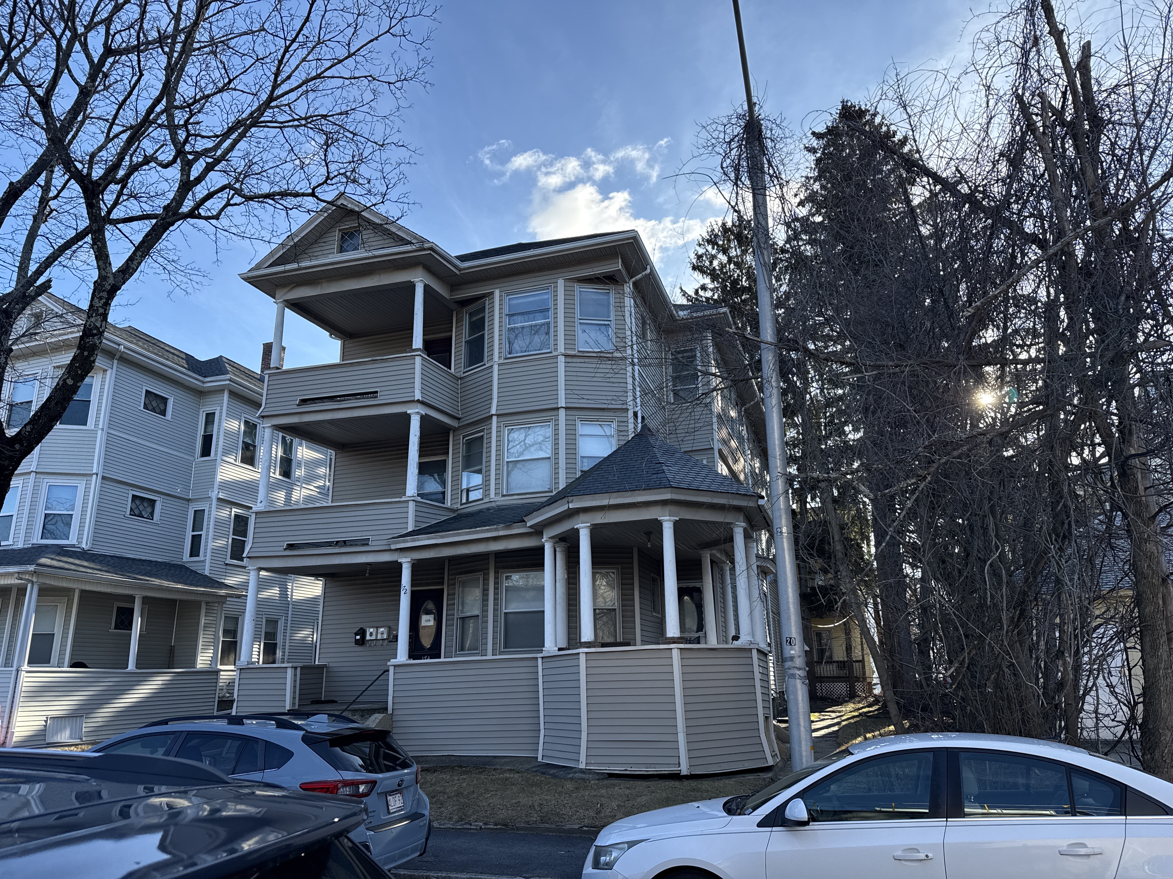 172 Russell St - Photo 4