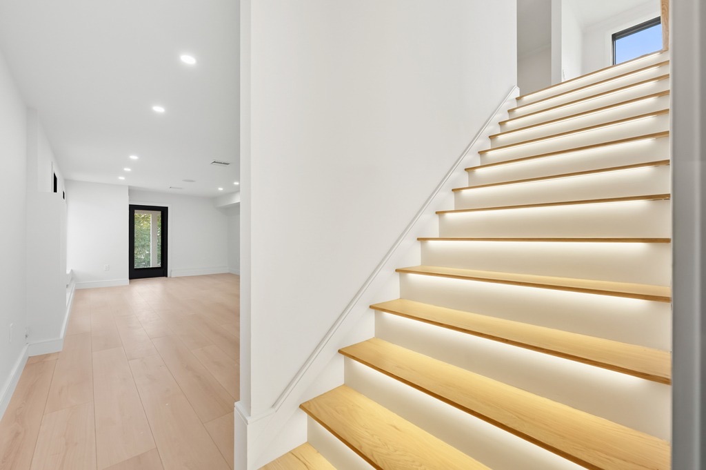 863 Main Street, Reading, MA, 01867 - Photo 5