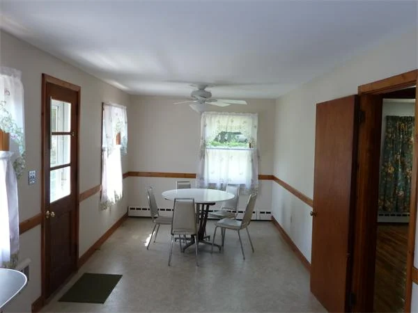252 Franklin St, Reading MA 01867 - Photo 4