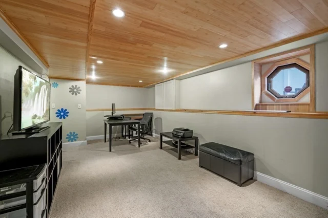 75 Green St # 1, Reading MA 01867 - Preview 18