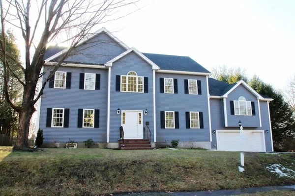 15 Grant St, Reading MA 01867 - Preview 1