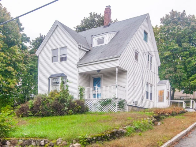 23 Locust St, Reading MA 01867 - Preview 1