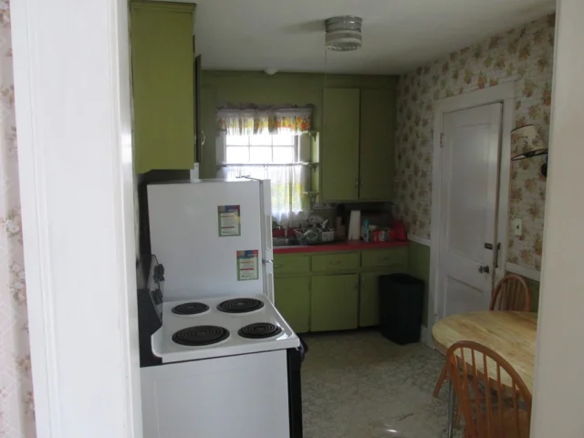 28 Thorndike Street, Reading MA 01867 - Preview 4