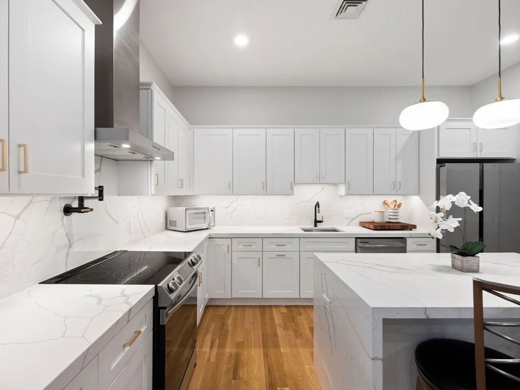 531 Main St # 1002, Reading MA 01867 - Photo 21