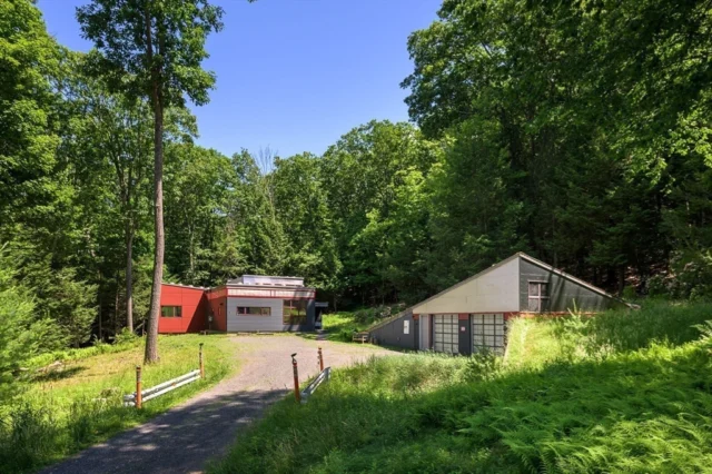 2 Laurel Hill Dr, Leverett MA 01054 - Preview 1