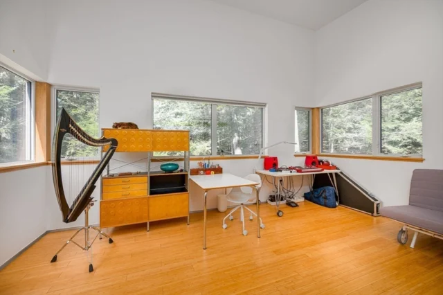 2 Laurel Hill Dr, Leverett MA 01054 - Preview 24