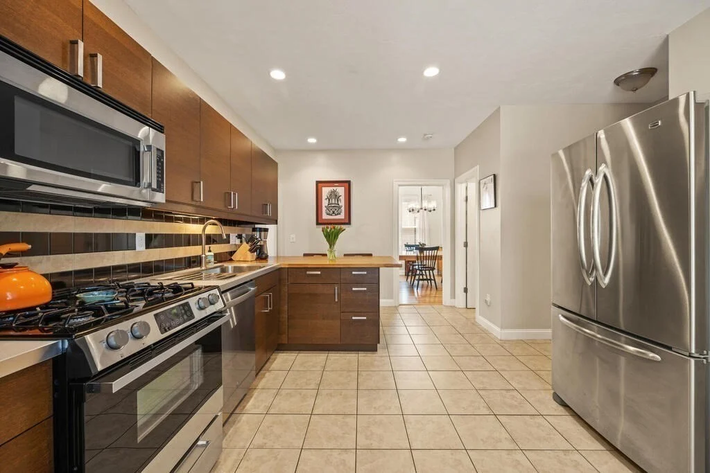 139 Woburn Street # A, Reading MA 01867 - Photo 5