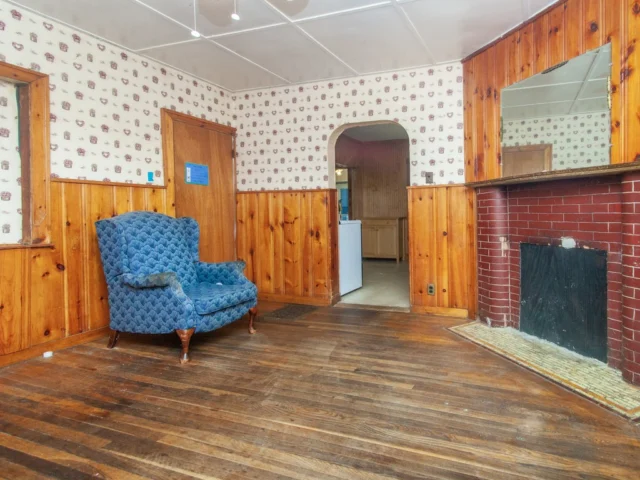 23 Locust St, Reading MA 01867 - Preview 4