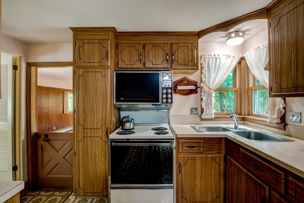 487 Fitchburg State Road, Ashby MA 01431 - Photo 11