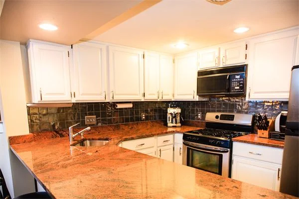 52 Sanborn St # 401, Reading MA 01867 - Photo 15