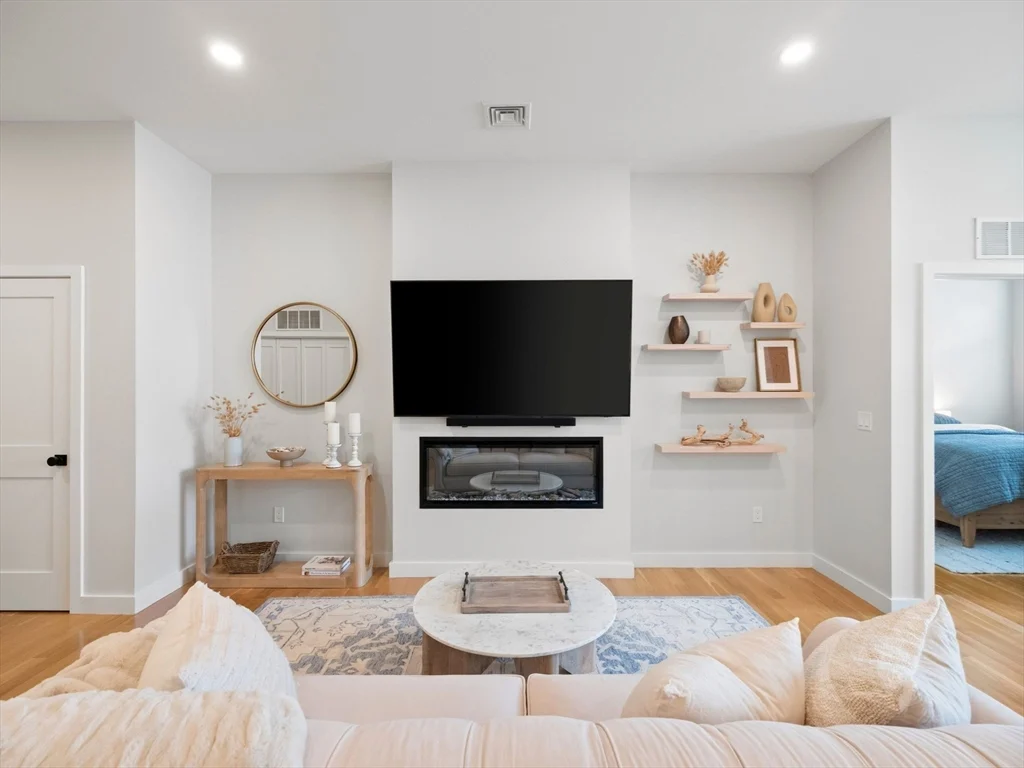 531 Main St # 1002, Reading MA 01867 - Photo 4