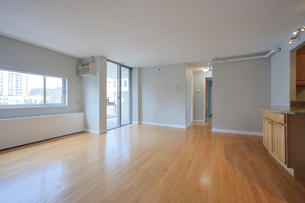 872 Massachusetts Avenue # 401, Cambridge MA 02139 - Photo 4