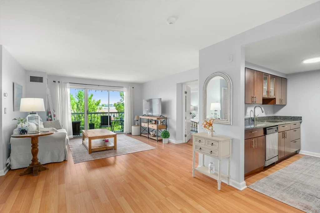 200 Captains Row # 408, Chelsea MA 02150 - Photo 2
